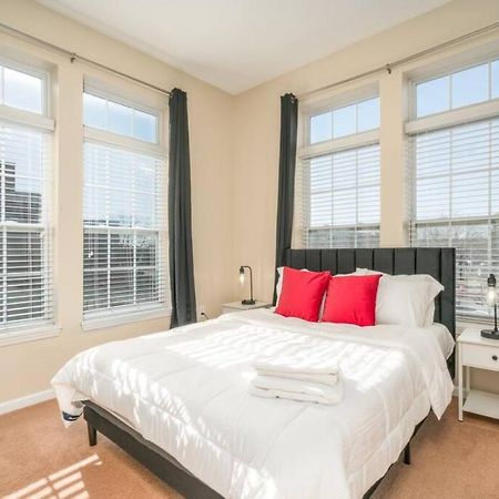 Private Bed Downtown Indy - Shared Apartment Indianapolis Exterior photo